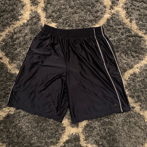Vintage Champion Shorts - Picture 2 of 3